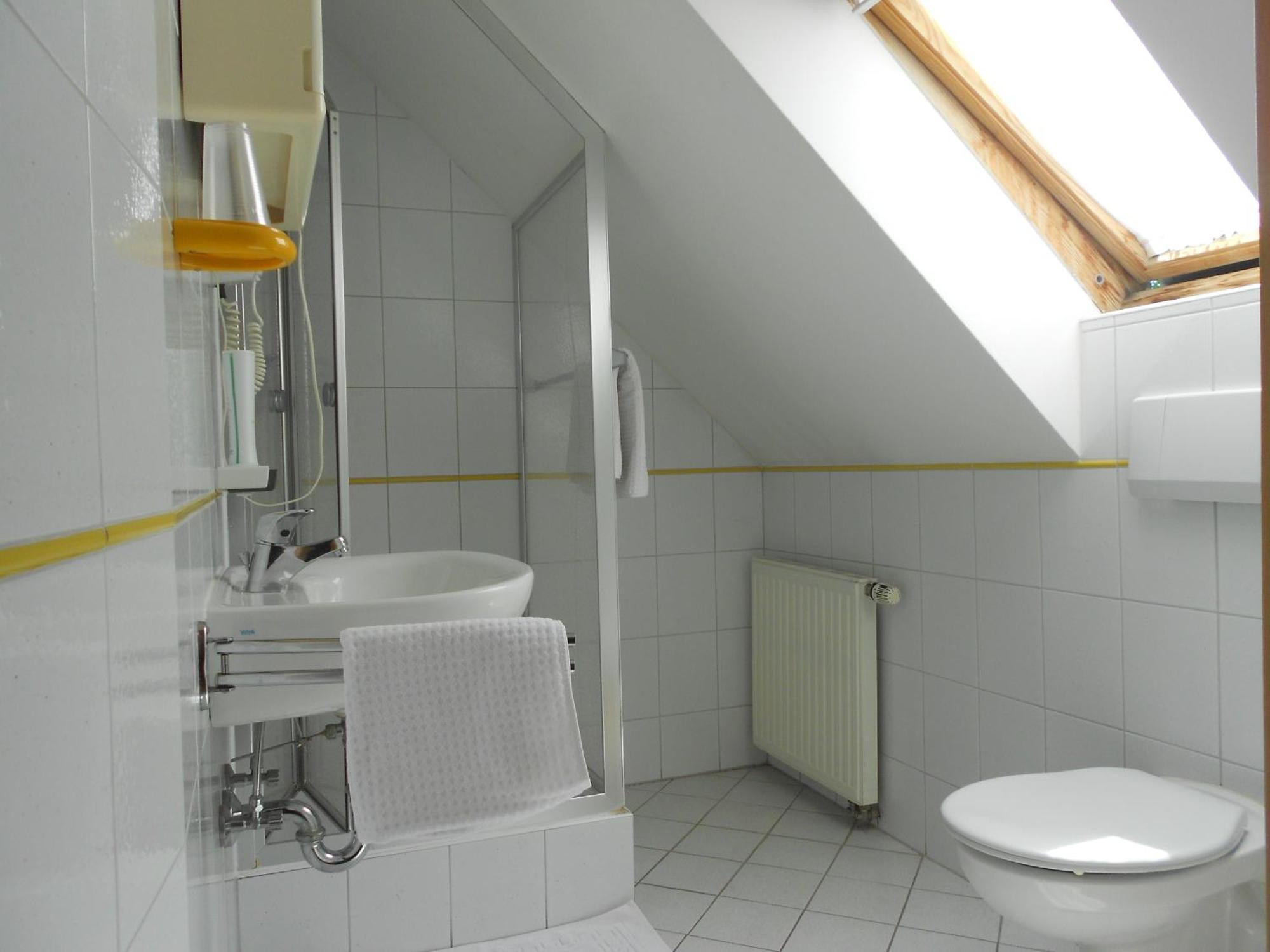 Apartment-Pension Schwalbennest Херцогенаурах Номер фото