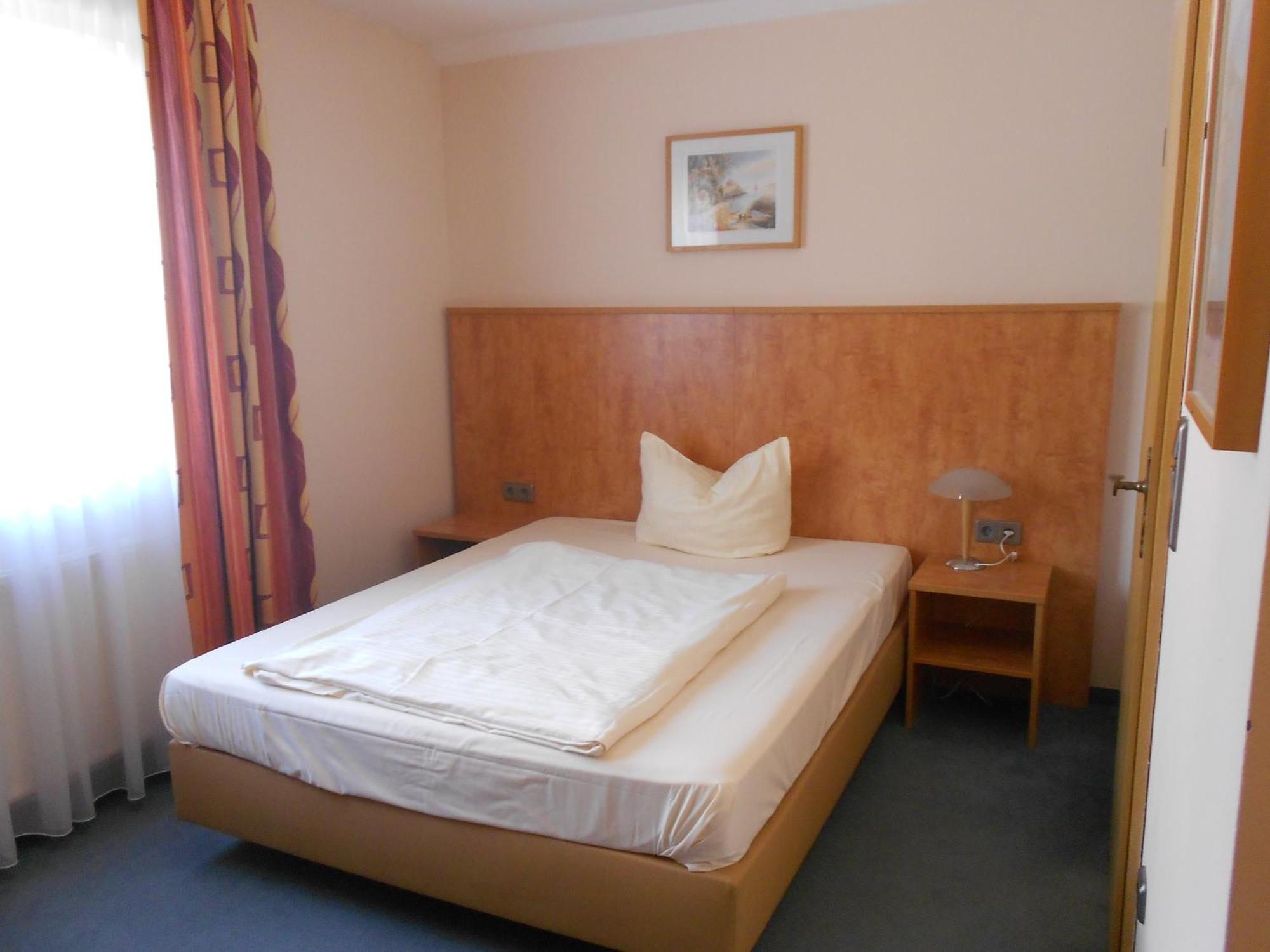 Apartment-Pension Schwalbennest Херцогенаурах Номер фото