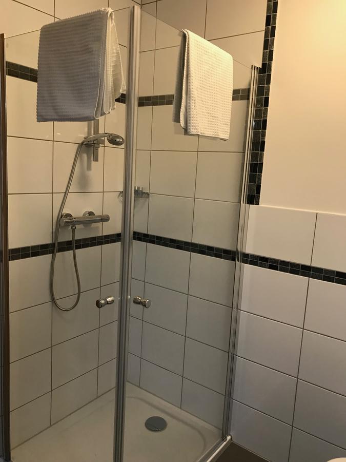 Apartment-Pension Schwalbennest Херцогенаурах Номер фото